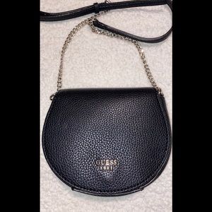 A guess crossbody bag